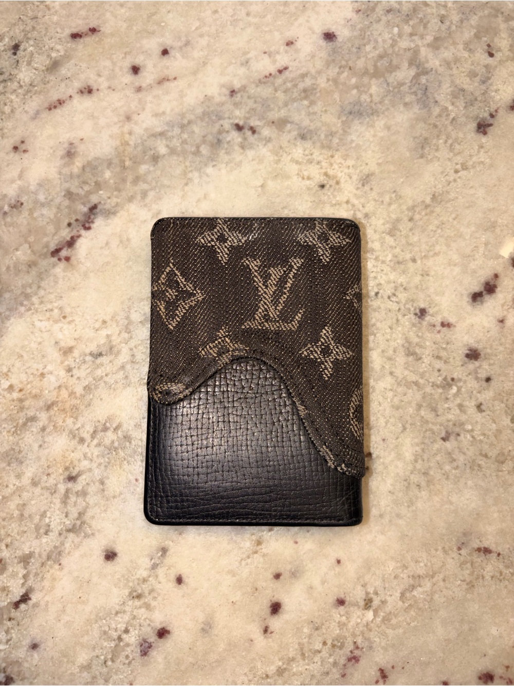 Louis Vuitton x Nigo Black Jean Monogram Card Holder with Red Heart Patch - Picture 2 of 3